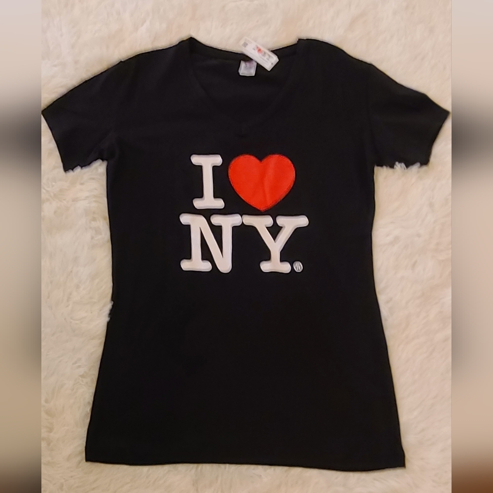NWT Women's "I Love New York" Black‎ Tee. Size 2XL